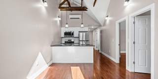 521 Warren Street Gallery 22