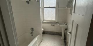 6041 Waterman Boulevard Gallery 11