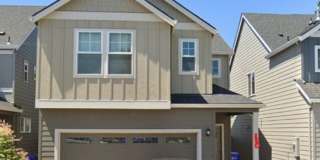 Spacious 4BR House in Cornelius Gallery 3