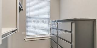 West Normans Best Kept Secret! 3 bd/2.5 bath Beautiful Townhome! Gallery 32