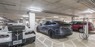 Eighteen25 Downtown Gallery 28