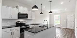 2 Bedroom Townhome Located Close to Post Gallery 6