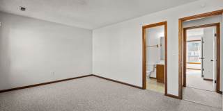 Charming 2 Bed, 2.5 Bath Townhouse for Rent in Virginia Beach! Gallery 14