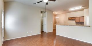 Beautiful 3 Bedroom Townhome Located in Georgetown, TX! Gallery 5