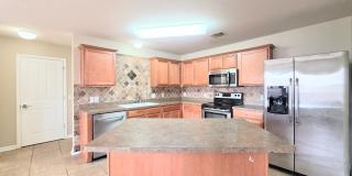 914 Tisbury Parkway Gallery 13