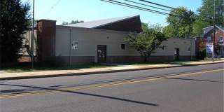 410 E WALNUT Street Gallery 1