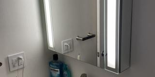 Modern Three Level 2 Bedroom/2 Bath Condo Loft Available Now! Gallery 8