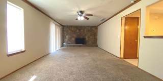 Great Duplex in Edmond Schools! Great Sq Ft!! Great Duplex in Edmond Schools! Great Sq Ft!! Gallery 1