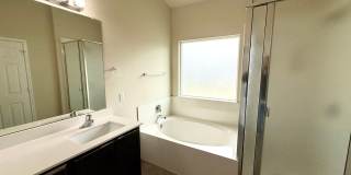 Spacious 4-Bedroom Home on Quiet Cul-de-Sac Gallery 14
