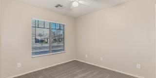 4 bedroom home in Surprise!! Gallery 30