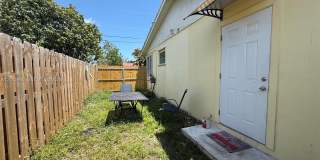 15831 SW 100th Ct Gallery 1