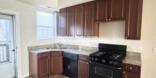 7460 North Greenview Gallery 6