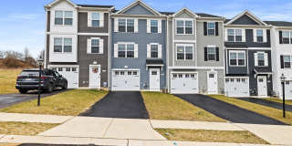 138 HERITAGE Court Gallery 1