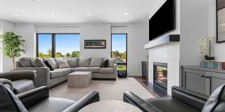 Luxury 3 Story Condo in Exclusive Titletown District Gallery 19