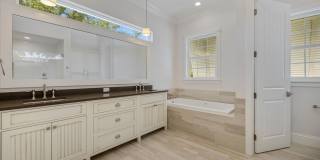 Furnished, Yearly 4bd Home on Siesta Key Gallery 27