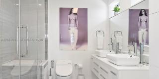 16 Island Ave Gallery 27