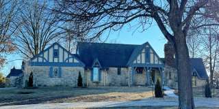 Luxury country rental 4x3 gated off black top! Gallery 1