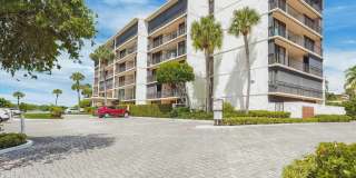 225 Beach Road unit: 205 Gallery 1