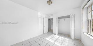 3453 SW 23rd Ter Gallery 1