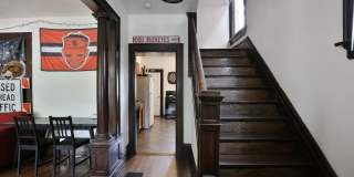 GREAT OSU SOUTH CAMPUS LOCATION - Ridiculously Nice back deck and off-street parking for everyone Gallery 7