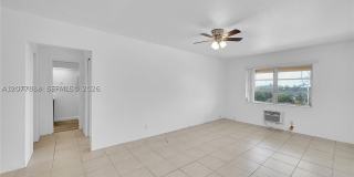 1050 E Sample Rd Gallery 8
