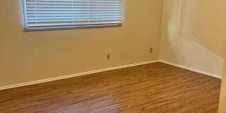 6604 S Lakeshore Drive Gallery 17