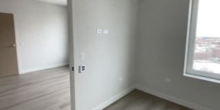 1157 W Erie Gallery 6