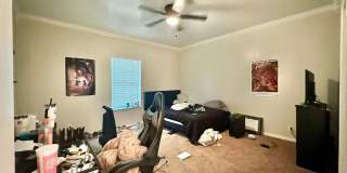 HUGE 4-Bed, 2-Bath Duplex Four Blocks From Baylor Campus & Minutes from Downtown! Gallery 12
