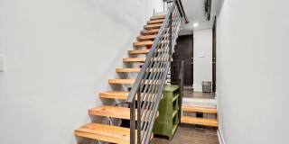 2318 E CABOT Street Gallery 8