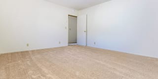 Emerald West Apartments Gallery 14
