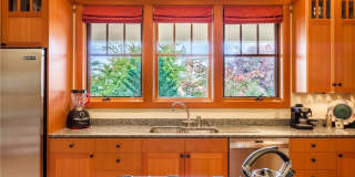 Meticulously designed Craftsman in North Beach with private beach access. Gallery 9