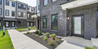 204 Lyla Lane Gallery 1