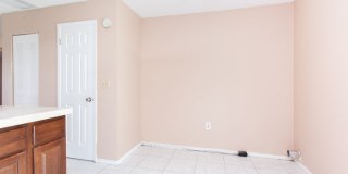Charming Two Bed Ground Floor Condo in Englewood Park – Move-In Ready! Gallery 8