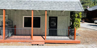 Pet friendly 1 bedroom unit with washer/dryer available in South Lake Tahoe Gallery 1