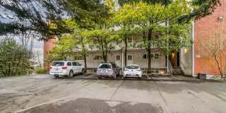 1 Bedroom 1 Bathroom Eastlake Condo W/ Stunning Views Gallery 20