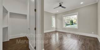 2011 Sharon Ave Gallery 23