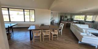 5400 Ridgeline Drive Gallery 7