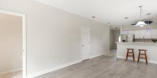 66 W 14TH Street Gallery 16