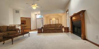 Executive 3+BR, 3BTH Rancher, 2car gar (with ALL utilities only $450/mo) and lawncare and snow removal provided! Gallery 8