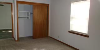 Charming Cottage on A. Avenue - MOVE IN SPECIAL $200 OFF 1st Months Rent: Gallery 38