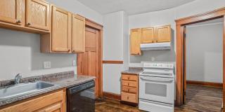 Oakland Upper Flat near campus Gallery 7