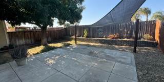 GREAT OAKLEY 3 BEDROOM, 2.5 BATHROOM, PLUS LOFT! NEW UPGRADES TO BE COMPLETED THE END OF THE MONTH OF JULY UPON VACANCY! Gallery 23