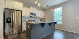 Beautiful Luxury 3 Story 3 Bedroom Townhome with 1st Floor Guest Suite, Attached 2 Car Garage, Community Pool and Fitness in Villages of Apex! Available Aug 7th! Gallery 9