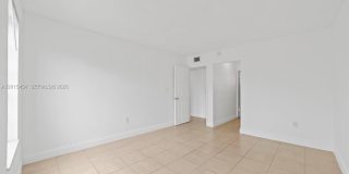 525 W 69th St Gallery 10