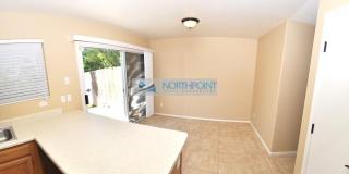 2 BR/2.5BA| Newly Renovated Single Family Home |  Community Pool! Gallery 7