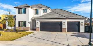 Custom 6 Bedroom Home in Great Location. Gallery 9