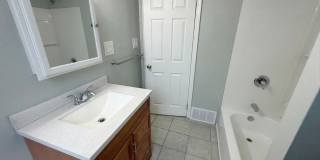 467 Fargo AvenueUnit 3 (Lower Rear) Gallery 2