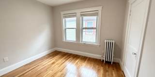 Mission Hill Modern 4bed Apartment  with laundry - September 1 move in Gallery 7