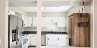 3447 Iris Pl Unit F Gallery 10