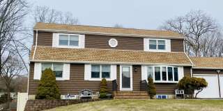 23 Grossman Street Gallery 1